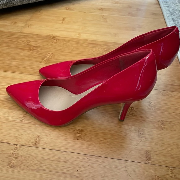 BCBGeneration Pumps - Picture 2 of 4